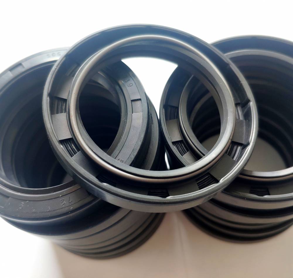 氟胶密封圈 性能、类型与应用全解析